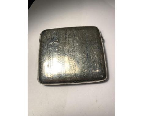 A HALLMARKED BIRMINGHAM SILVER CIGARETTE CASE 