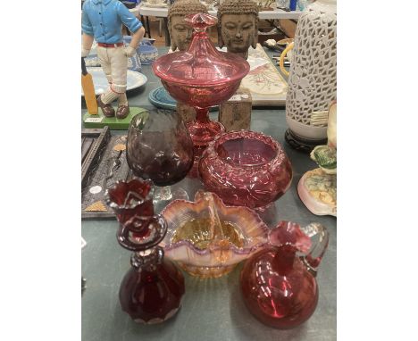 SIX PIECES OF VINTAGE COLOURED GLASSWARE TO INCLUDE CRANBERRY GLASS BON BON DISH ON PEDESTAL, FOOTED BOWL, JUG, DECANTER BASK