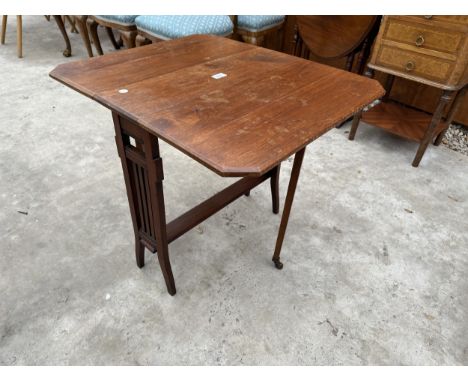 A LATE VICTORIAN SUTHERLAND TABLE WITH CANTED CORNERS 28.5" X 24" OPENED 