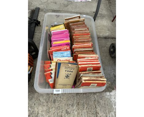 A LARGE ASSORTMENT OF POCKET MAPS TO INCLUDE A NUMBER OF ORDNANCE SURVEY MAPS ETC 