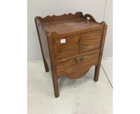 A George III mahogany tray top commode, width 57cm, depth 52cm, height 76cm. Condition - poor to fair