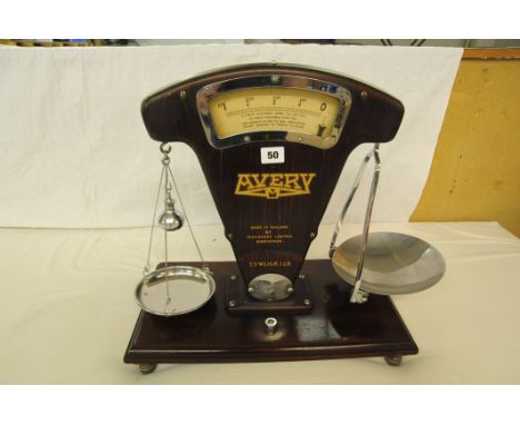 W & T Avery Birmingham metal scales on wooden base from the 1920s 