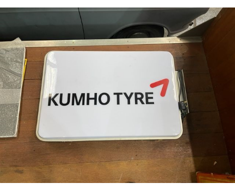 KUMHO LIGHT BOX (PICKERING)