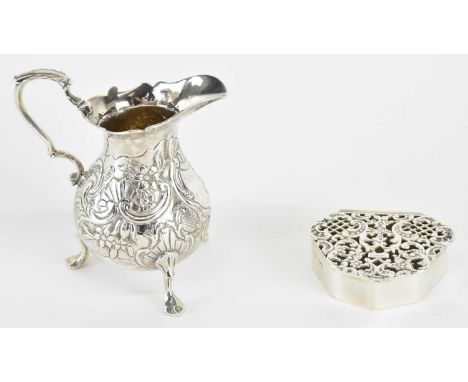 GEORGE NATHAN &amp; RIDLEY HAYES; an Edward VII hallmarked silver trinket box, with pierced foliate designed lid, Chester 190