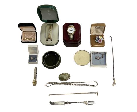 A quantity of assorted costume jewellery and watches, including a Pulsar gold plated stainless steel lady's wristwatch, RJW q