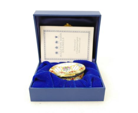 Halcyon Days enamel box: Halcyon days enamel box 1998, with presentation case and certificate.