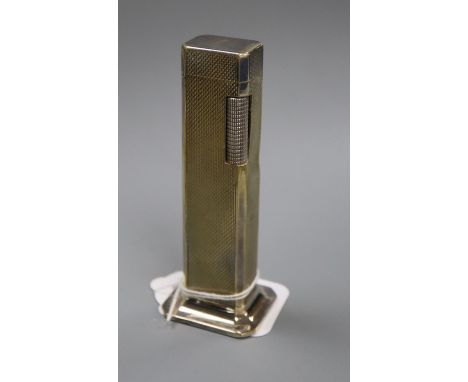 A Dunhill tallboy table lighter