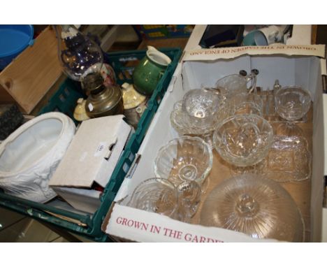 TWO TRAYS OF CERAMICS AND GLASS TO INCLUDE A CHINESE CABINET PLATE, TOGETHER WITH A BRASS OIL LAMP 