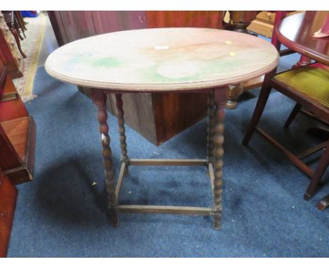 AN OAK OVAL BOBBIN LEG TABLE H-72 CM A/F