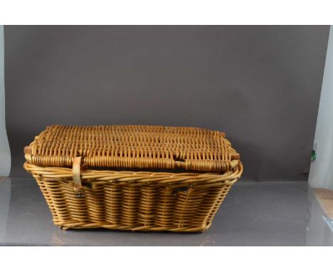 An under the bed linen basket, 82 cm wide, thank you for looking at this lot which is being sold on behalf of The Alexander D