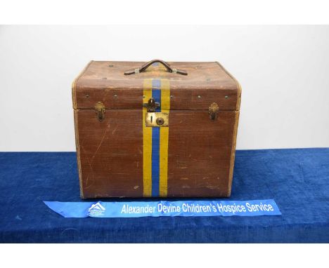 An early 20th century square canvas travel case, thank you for looking at this lot which is being sold on behalf of The Alexa