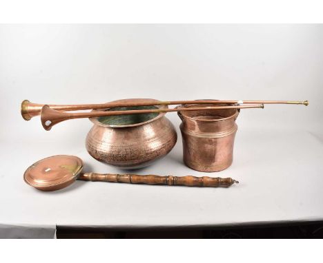 5 various copper items, thank you for looking at this lot which is being sold on behalf of The Alexander Devine Children's Ho
