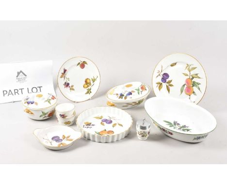 Collection of Royal Worcester Evesham and more, thank you for looking at this lot which is being sold on behalf of The Alexan