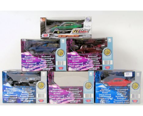 MOTOR MAX: A collection of 5x Motor Max diecast model 1:24 scale cars, to include Lotus and others. All in original boxes.