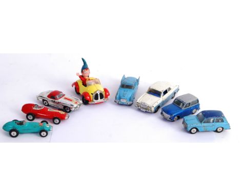 CORGI: A collection of 8x original vintage Corgi diecast models, comprising of: Mercedes Benz Roadster, BRM, Studebaker, Roll