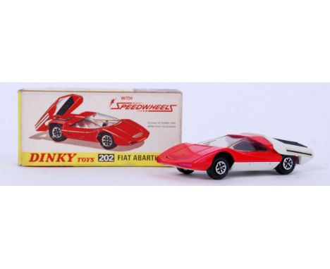 DINKY: An original vintage Dinky diecast model 202 Fiat Arbath 2000. The model being mint, within a very good original box.