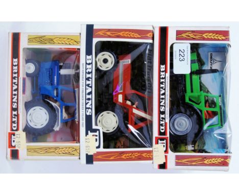 BRITAINS: A collection of 3x Britains Farm diecast model Tractors - 9524, 9528, and 9526. Deutz, Fiat Trattori etc. All mint,