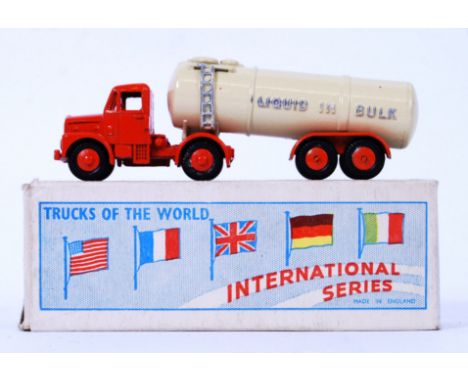 TRUCKS OF THE WORLD: An original vintage diecast model Morestone ' Trucks Of The World ' series 1958 Scammel Articulated Tank