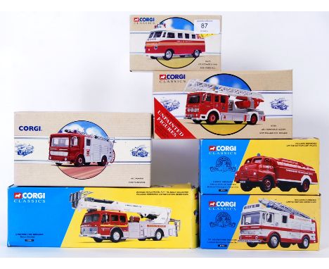 CORGI: A collection of 6x Corgi Classics boxed diecast model Fire Engines. 32001, 19201, 21901, 98475 and 97361. All within t