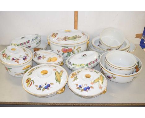 A quantity of Royal Worcester Evesham and other dinner wares