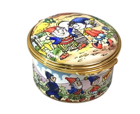 HALCYON DAYS ENAMEL PILL BOX, 1992 the cover decorated with Noddy and Big Ears and further characters around the side, boxed4