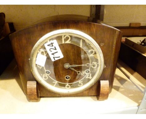 MANTLE CLOCK. Westminster chime mantle clock