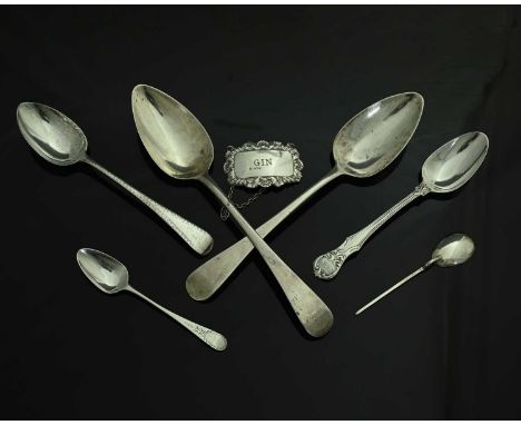 A group of hallmarked silver to include, a pair of George III tablespoons, Thomas Wallis, London 1802, length 22.5cm, togethe