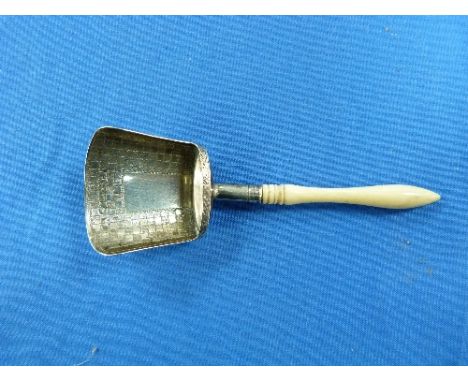 An George IV ivory handled silver Caddy Spoon, by Ledsam & Vale, hallmarked Birmingham, 1820, of spade form with engraved che