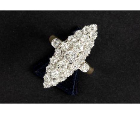 antique ring with a so-called marquise design in yellow gold (18 carat) with ca 2,20 carat of quite high quality old brillian