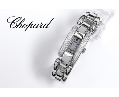 completely original quartz Chopard marked "La Strada" ladies' wristwatch in white gold (18 carat) with 1,90 carat of high qua