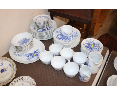 A part Royal Worcester "Rhapsody" patterned tea and dinner service