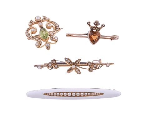 
	
		A SMALL COLLECTION OF EARLY 20TH CENTURY BROOCHES
		Comprising an Edwardian pear cut peridot and half pearl brooch, circ