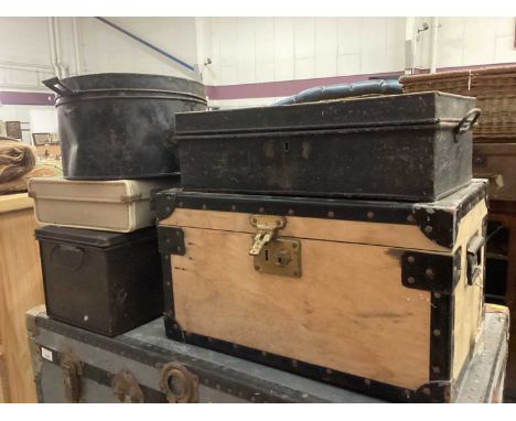 Small metal bound wooden trunk, 51cm wide, 32cm deep, 28.5cm high, together with four other pieces of luggage (5)