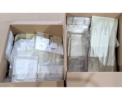 A group of loose (in generic bags) vacuum formed mixed scale, mainly aircraft model kits. Conditions appear Poor to Good (bag