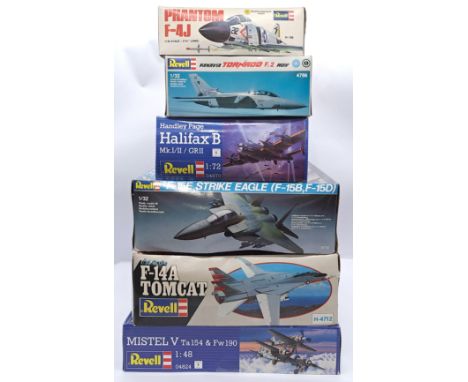 Revell a boxed mixed scale group of military aircraft model kits, to include; H-4712 - F-14A Tomcat, as well as others. Condi