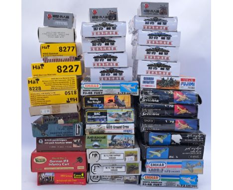 Starfix, Fujimi, Emhar and similar a boxed 1:72 scale group of model kits, comprising of; aircrafts, infantry soldiers, tanks
