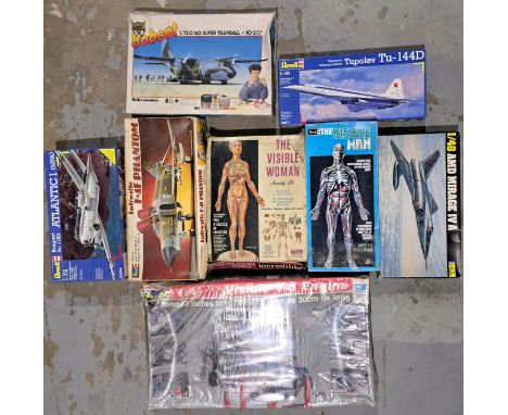 Revell, Renwal, Heller and similar, a boxed mixed scale plastic kit group to include Revell 8883 Visible V-8 Engine (Sealed),