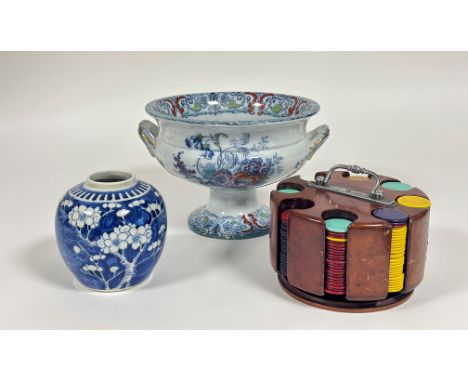A mixed group comprising a stoneware transfer print fruit bowl (marked veros M.T and Co.) (h- 18cm), a late 19thc/early 20thc