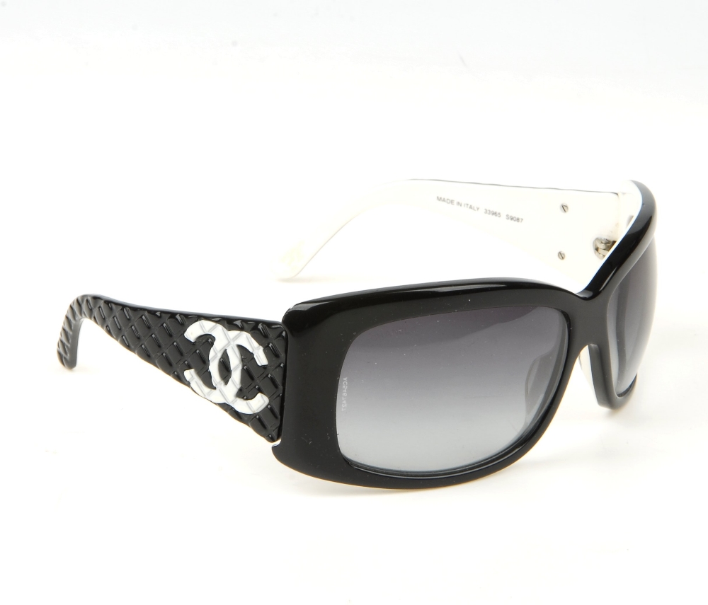 black white chanel sunglasses