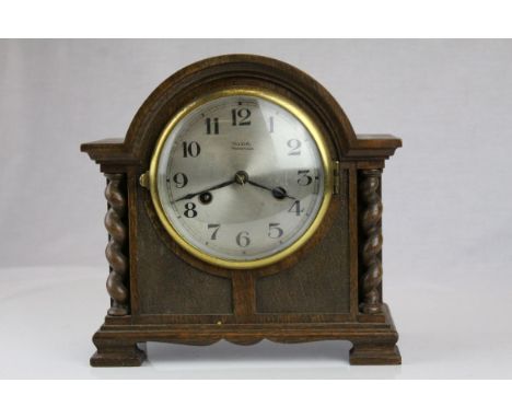 Hilser of Trowbridge Art Deco mantel clock with key and pendulum