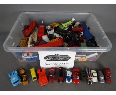 Dinky - Corgi - Lone Star - A large quantity of loose diecast and plastic vehicles in various scales including Dinky #260 Mor