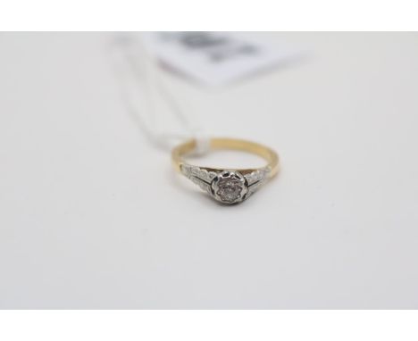 Ladies Gold Diamond set Solitaire ring Size I. 2.4g total weight 