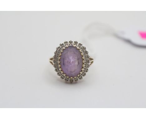 Large Ladies 9ct Gold Oval Rose quartz and Diamond cluster ring 5g total weight 