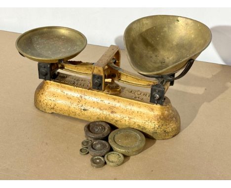 A vintage Avery scales and weights.
