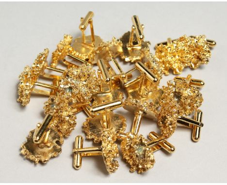 TEN PAIRS OF 1970 GOLD NUGGET, STUART DEVLIN STYLE CUFF LINKS