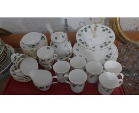 6 piece part white ground Colclough 'Ivy Leaf' tea, coffee and dinner service including pot (approx. 48 pieces)