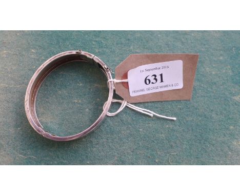 Decorative silver bangle (Chester 1923) with copper leaf decoration