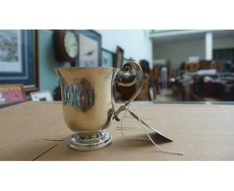 Silver christening mug (Sheffield 1901, 4 oz.)