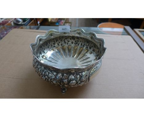 Most decorative embossed circular silver fruit bowl on 3 splayed claw feet (8" diam.)