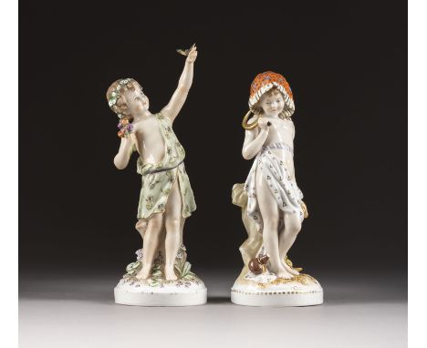 ALLEGORIEN DER JAHRESZEITEN - 'HERBST' UND 'FRÜHLING' Deutsch, Anfang 20. Jh. Porzellan, polychrome Malerei, Goldstaffage. H.